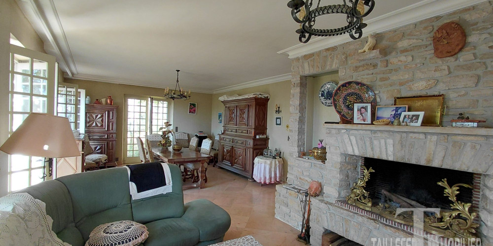 maison à TRELISSAC (24750)