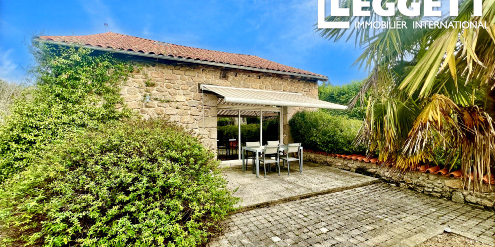 maison à ST ESTEPHE (24360)