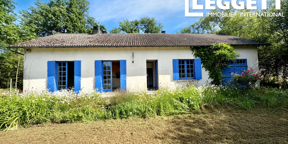 maison à CHALAIS (24800)