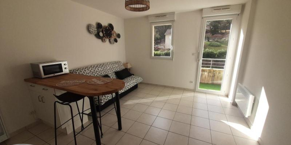 appartement à CHAMPCEVINEL (24750)