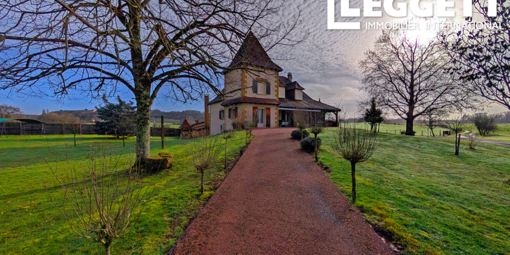 maison à NANTHIAT (24800)