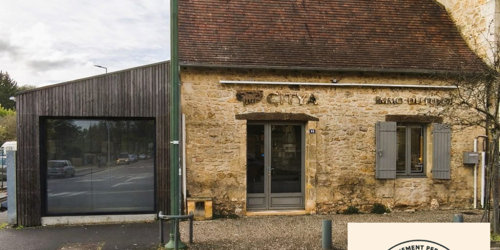 local commercial à SARLAT LA CANEDA (24200)