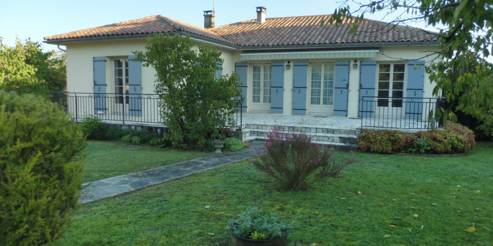 maison à RIBERAC (24600)