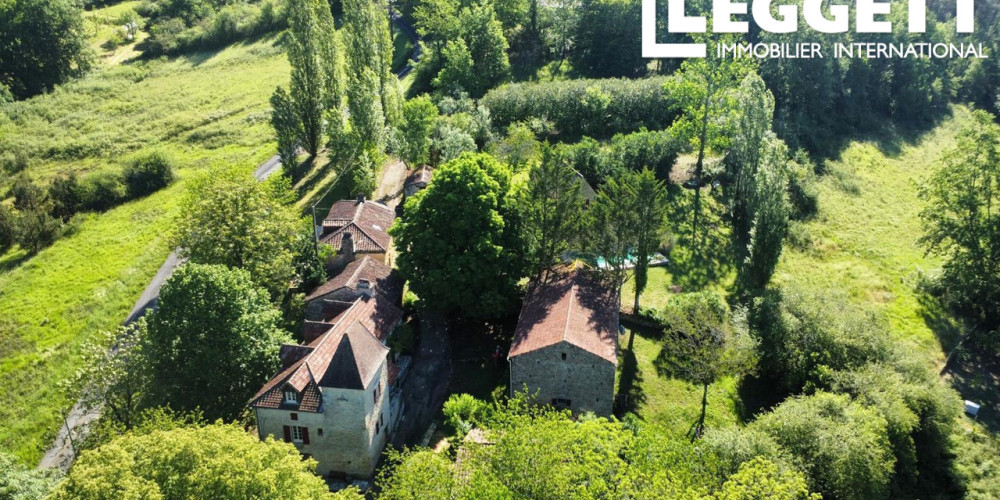maison à ST CERNIN DE L HERM (24550)