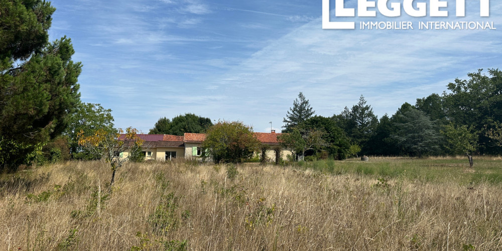 maison à ST AQUILIN (24110)