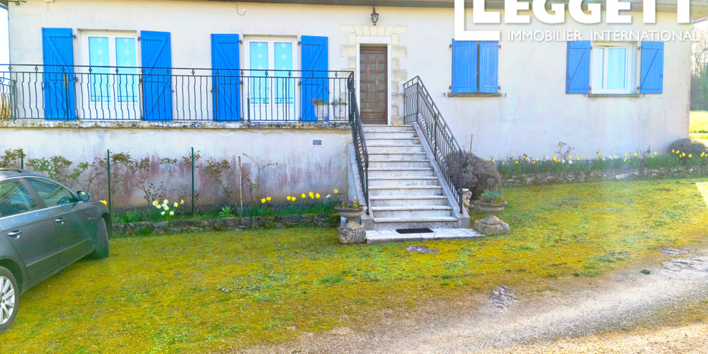 maison à LA ROCHEBEAUCOURT ET ARGENTINE (24340)