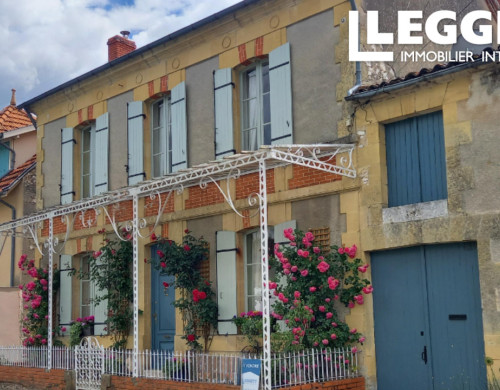maison  EYMET