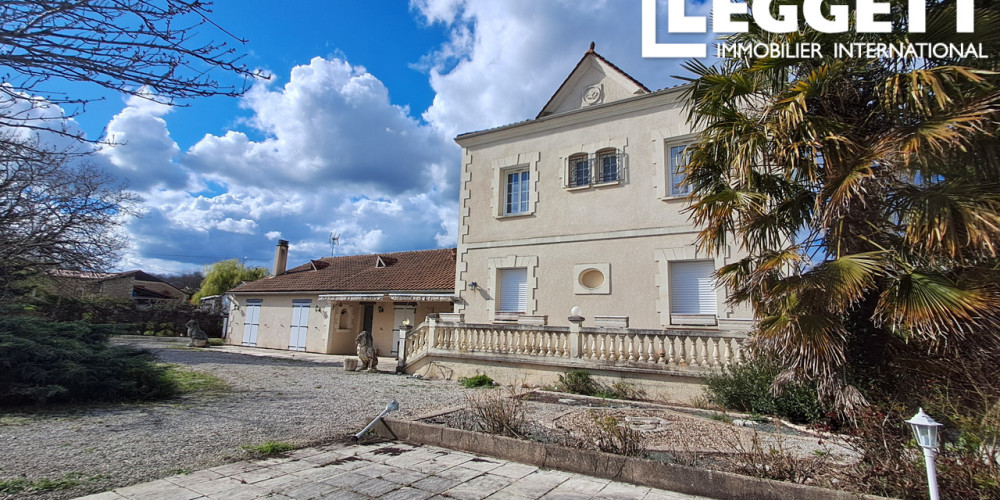 maison à CHAMPAGNE ET FONTAINE (24320)