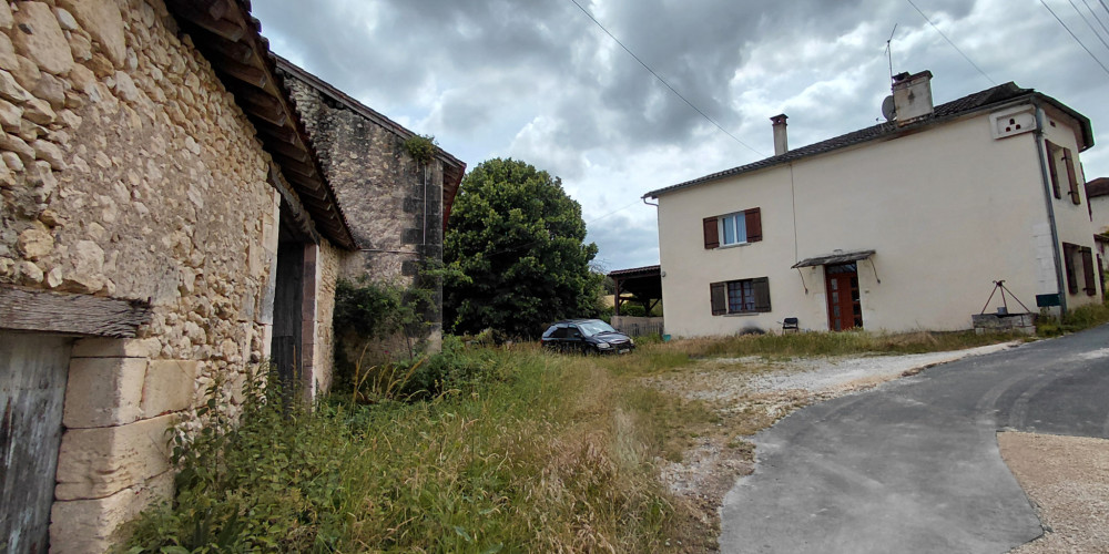 maison à MONTAGRIER (24350)
