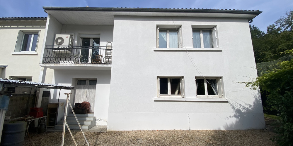 maison à CHAMPCEVINEL (24750)