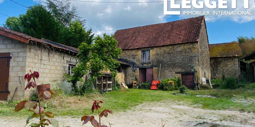 maison à LA CHAPELLE AUBAREIL (24290)