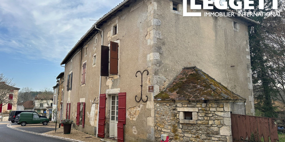 maison à MILHAC DE NONTRON (24470)
