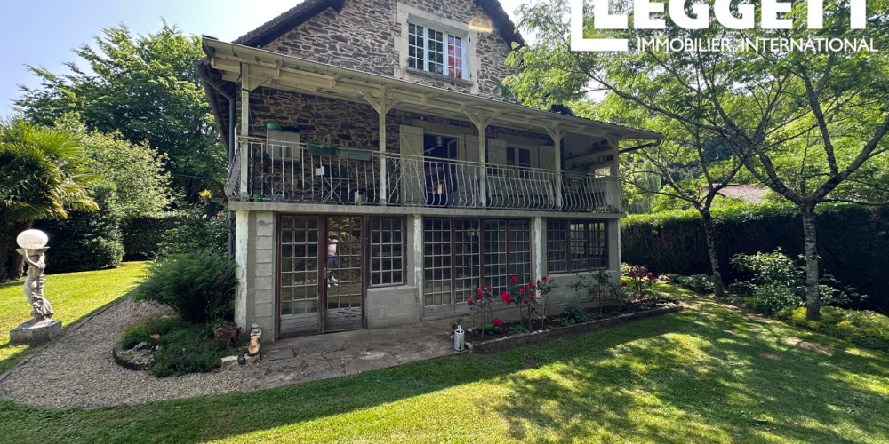 maison à SARLANDE (24270)