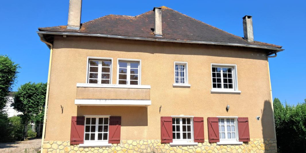 maison à MONBAZILLAC (24240)