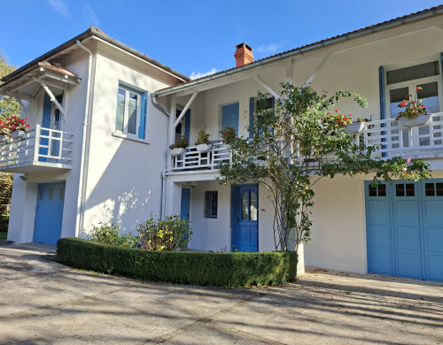 maison  ST ASTIER