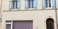 immeuble à LA ROCHE CHALAIS (24490)