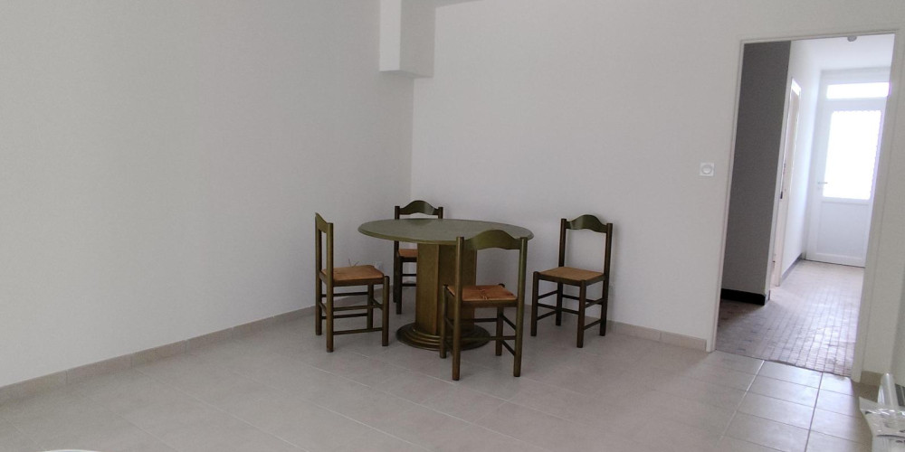 appartement à VILLETOUREIX (24600)