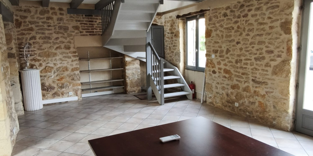 local commercial à SARLAT LA CANEDA (24200)