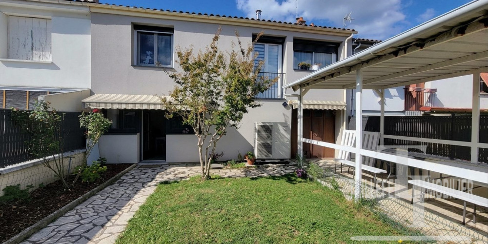 maison à ST LEON SUR L ISLE (24110)