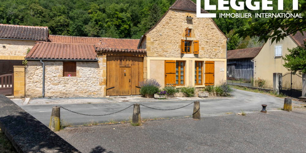 maison à MAUZAC ET GRAND CASTANG (24150)
