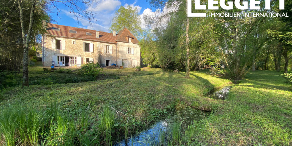 maison à JAVERLHAC ET LA CHAPELLE ST ROBERT (24300)