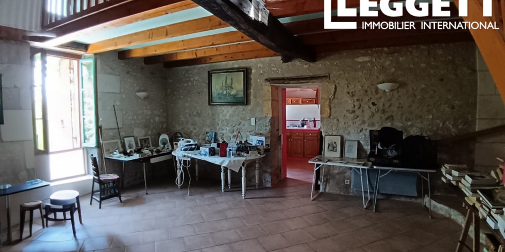 maison à ST PRIVAT DES PRES (24410)