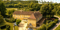 maison à SARLAT LA CANEDA (24200)