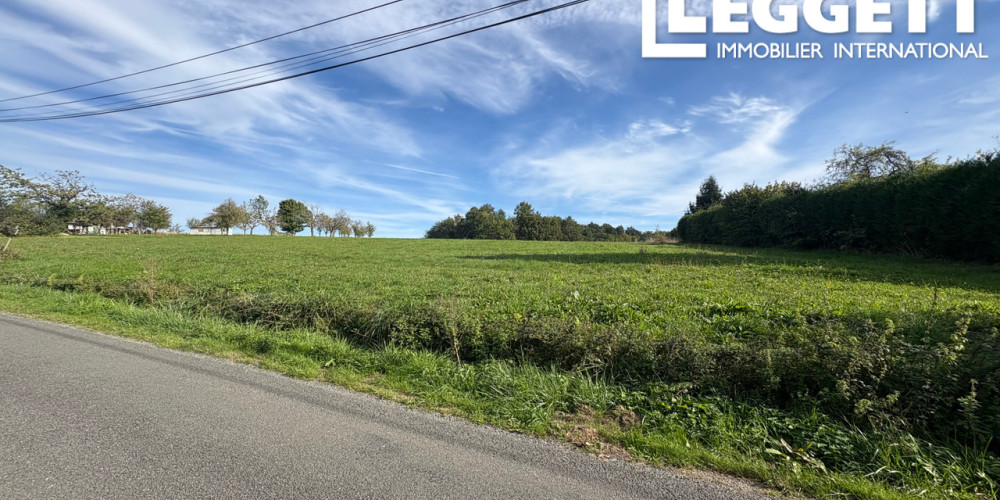 terrain à ST JORY DE CHALAIS (24800)
