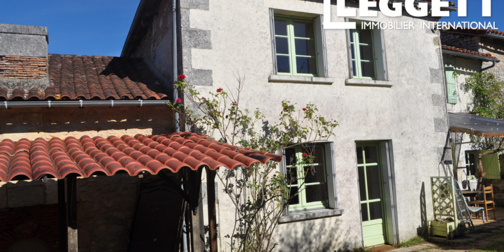 maison à ST PIERRE DE COLE (24800)