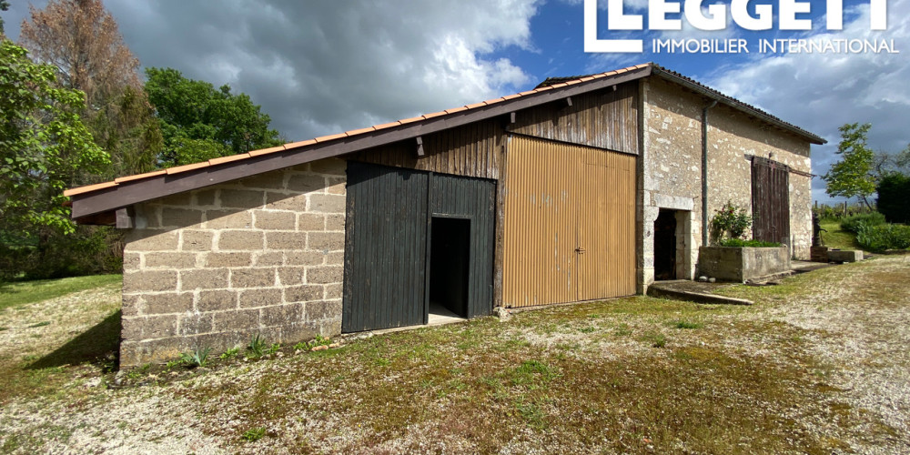 maison à MONTAZEAU (24230)