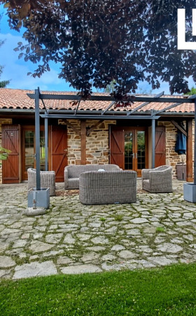 Maison  CHAMPNIERS ET REILHAC