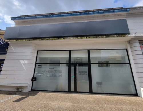 local commercial  BERGERAC