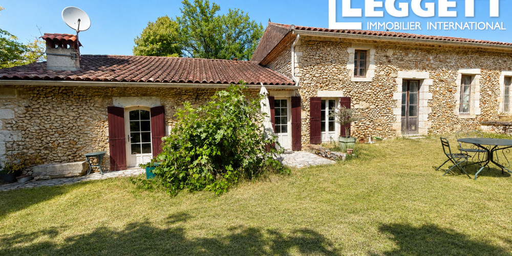 maison à VALLEREUIL (24190)