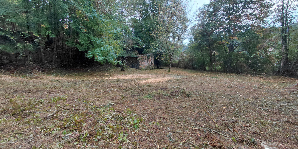 terrain à BRANTOME EN PERIGORD (24310)
