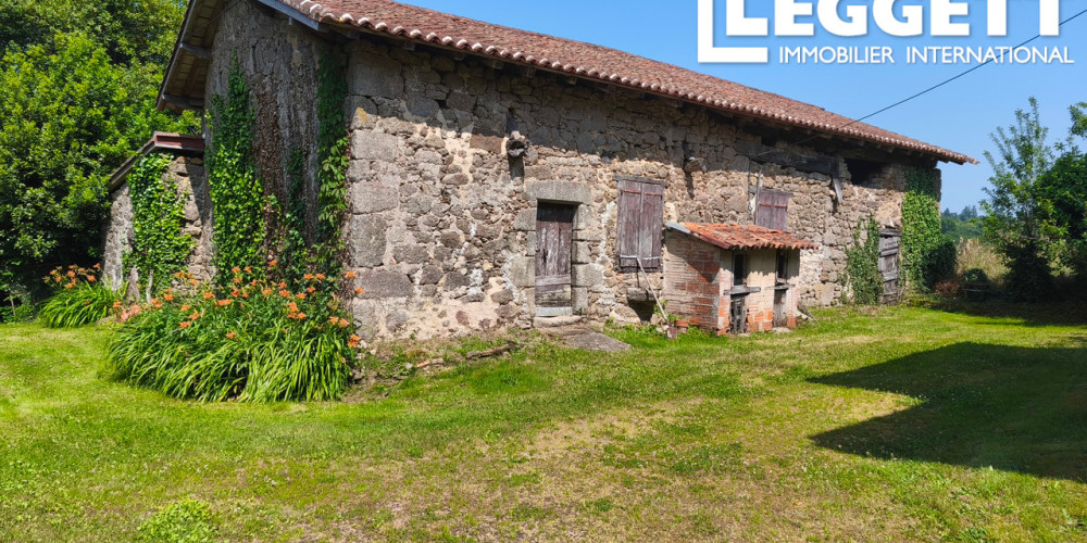 maison à BUSSEROLLES (24360)