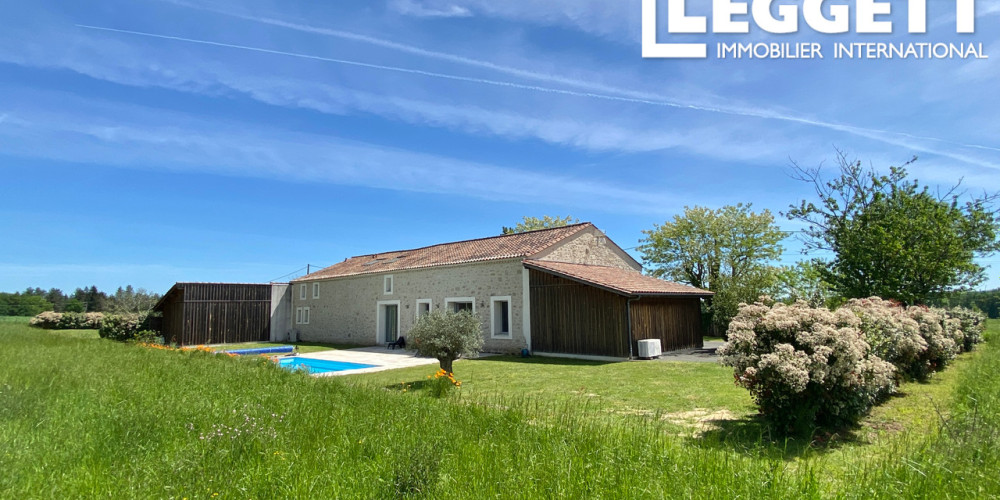 maison à MONTPEYROUX (24610)
