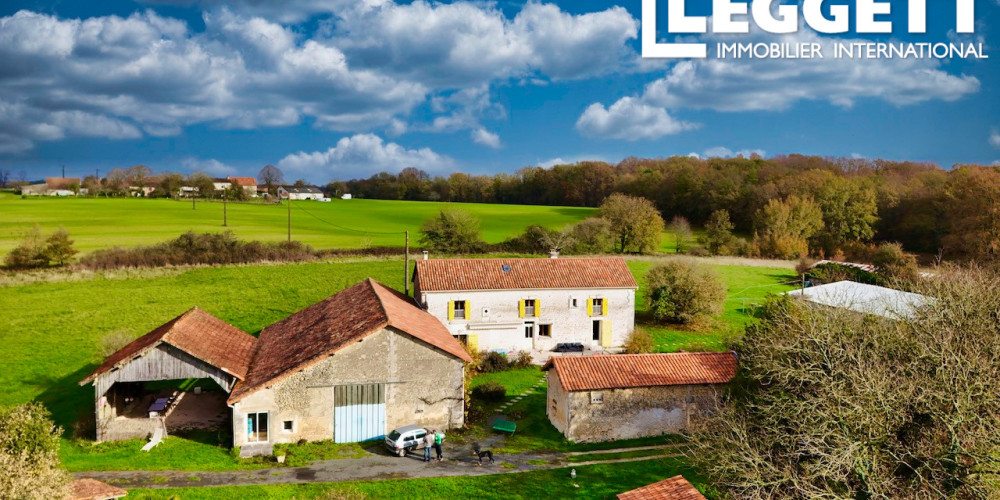 maison à MAREUIL (24340)