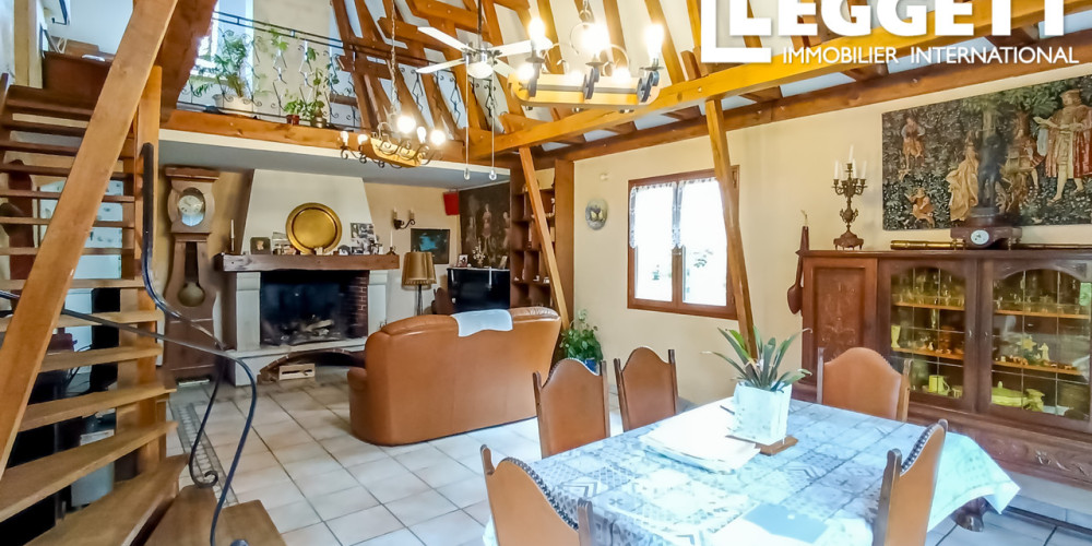 maison à ST PIERRE DE CHIGNAC (24330)