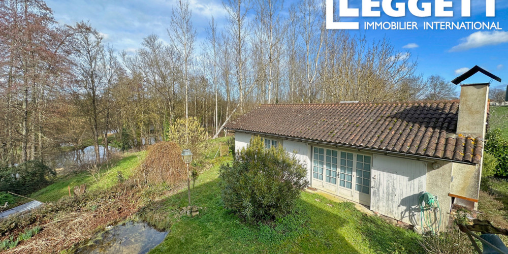 maison à ST PRIVAT DES PRES (24410)