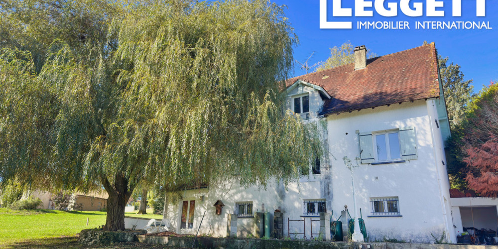 maison à BOURG DU BOST (24600)