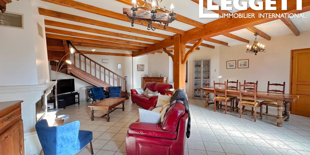 maison à ST PRIVAT DES PRES (24410)