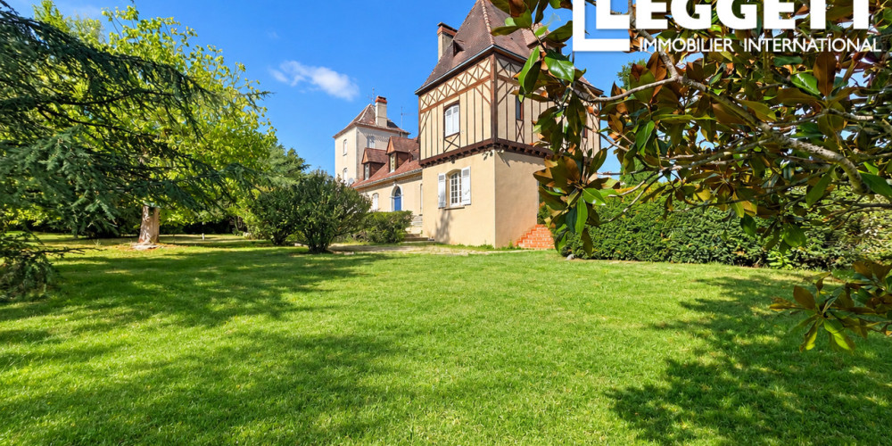 maison à MONTPON MENESTEROL (24700)