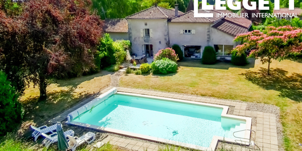 maison à LA CHAPELLE GRESIGNAC (24320)