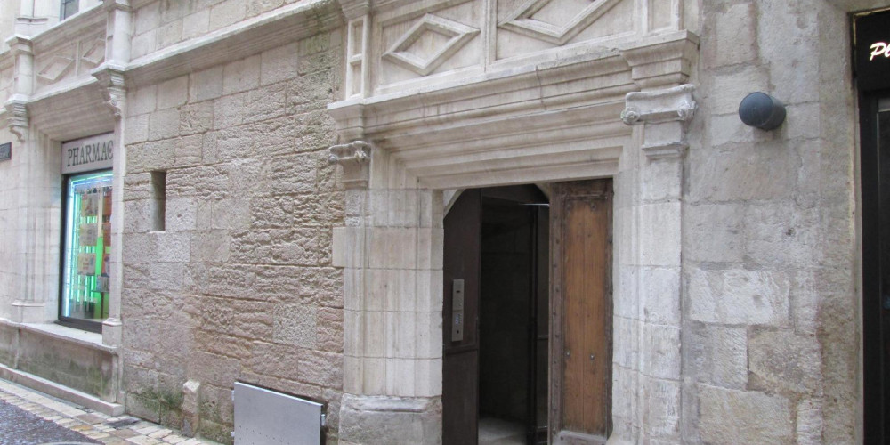 appartement à PERIGUEUX (24000)
