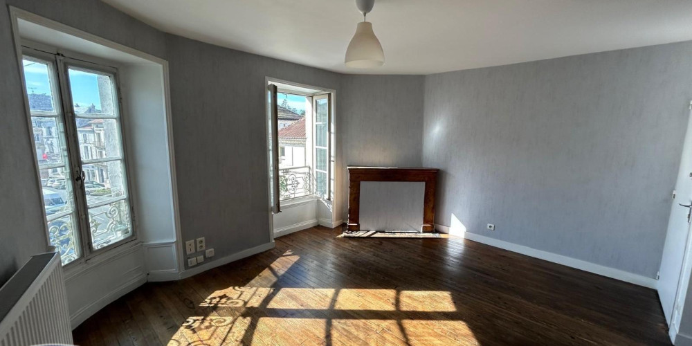 appartement à RIBERAC (24600)