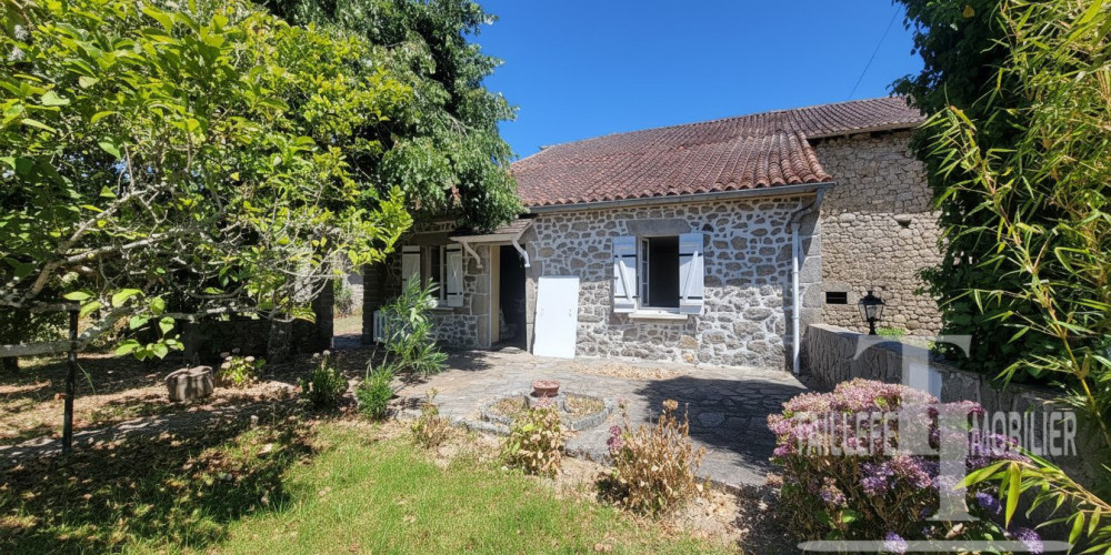 maison à ST SAUD LACOUSSIERE (24470)
