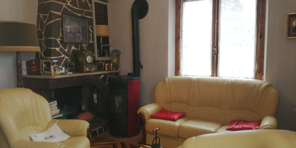 maison à PETIT BERSAC (24600)