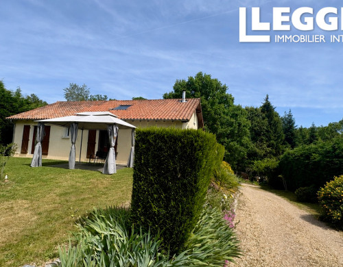 maison  ST ESTEPHE