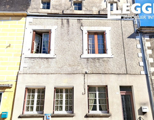 maison  LA ROCHEBEAUCOURT ET ARGENTINE