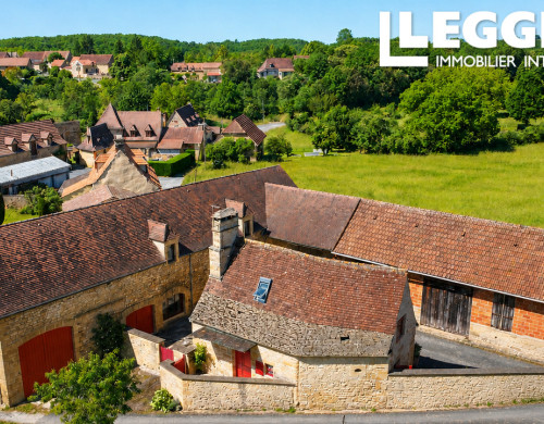 maison  ST CYPRIEN